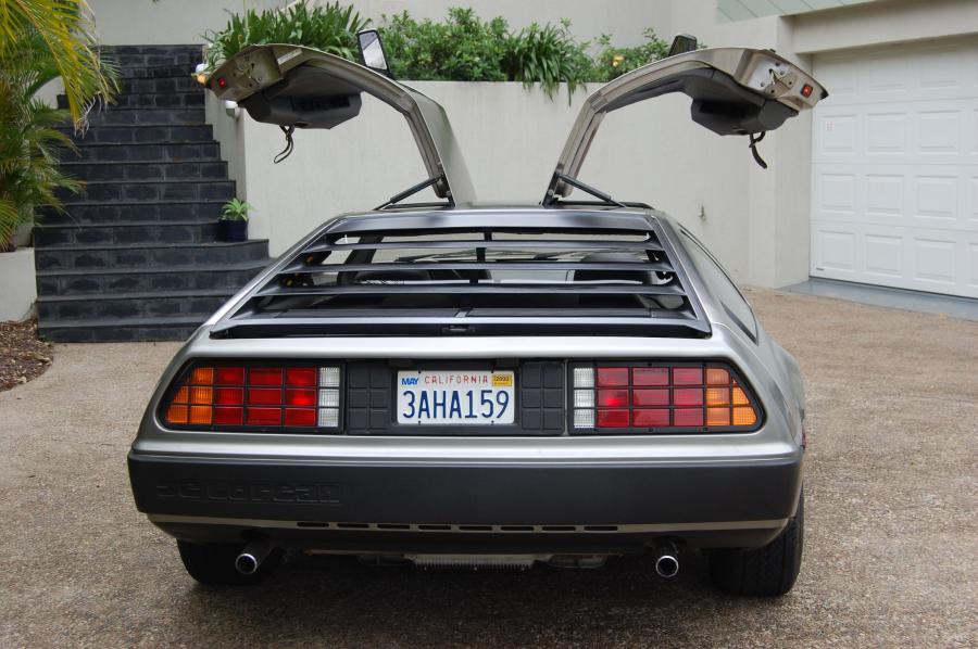  DeLorean DMC-12 1989 года  (фото 29 из 32)
